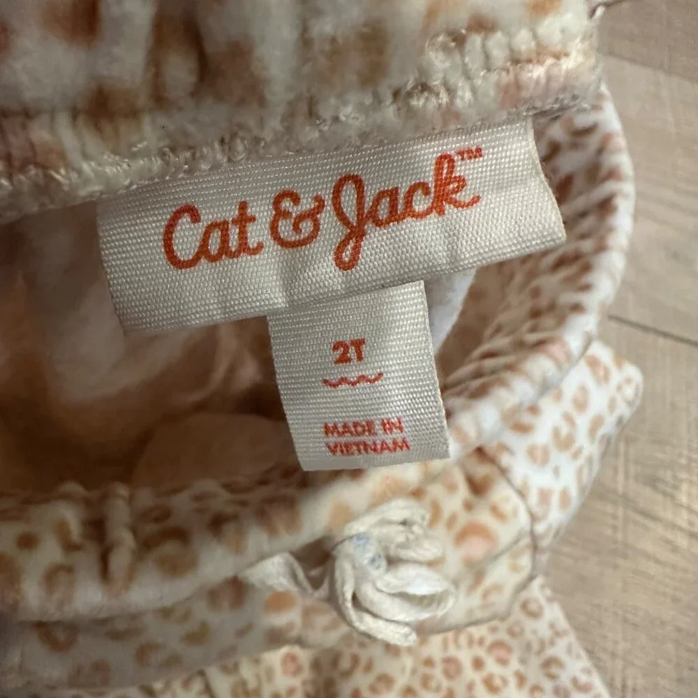 CAT & JACK TODDLER GIRLS LEOPARD JOGGER SET 2 PIECE SOFT